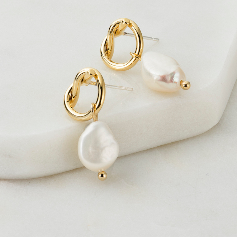 Alice Earring