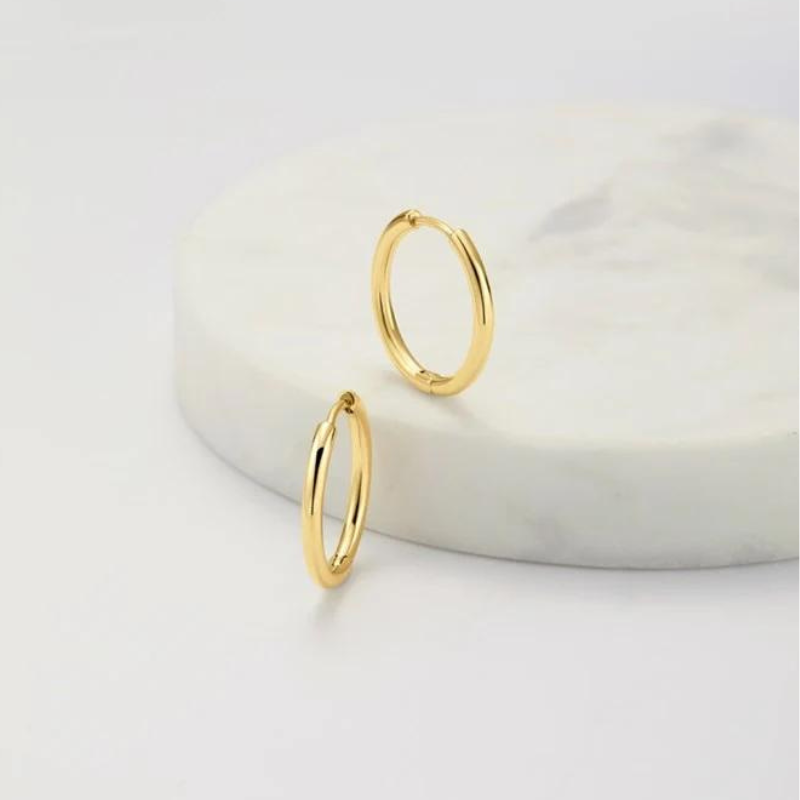Delilah Hoop Medium Gold Zafino