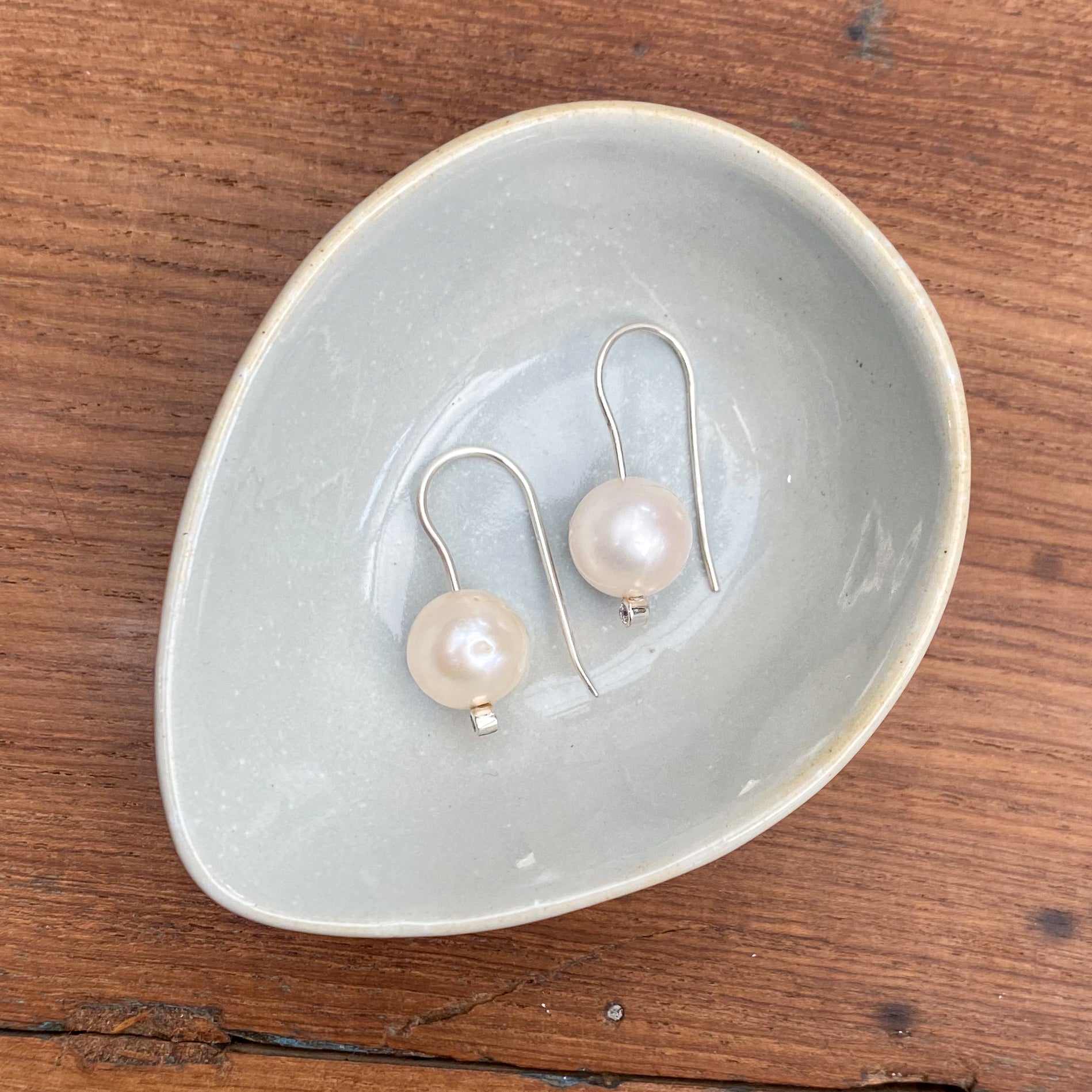 Single Pearl Drop Earring