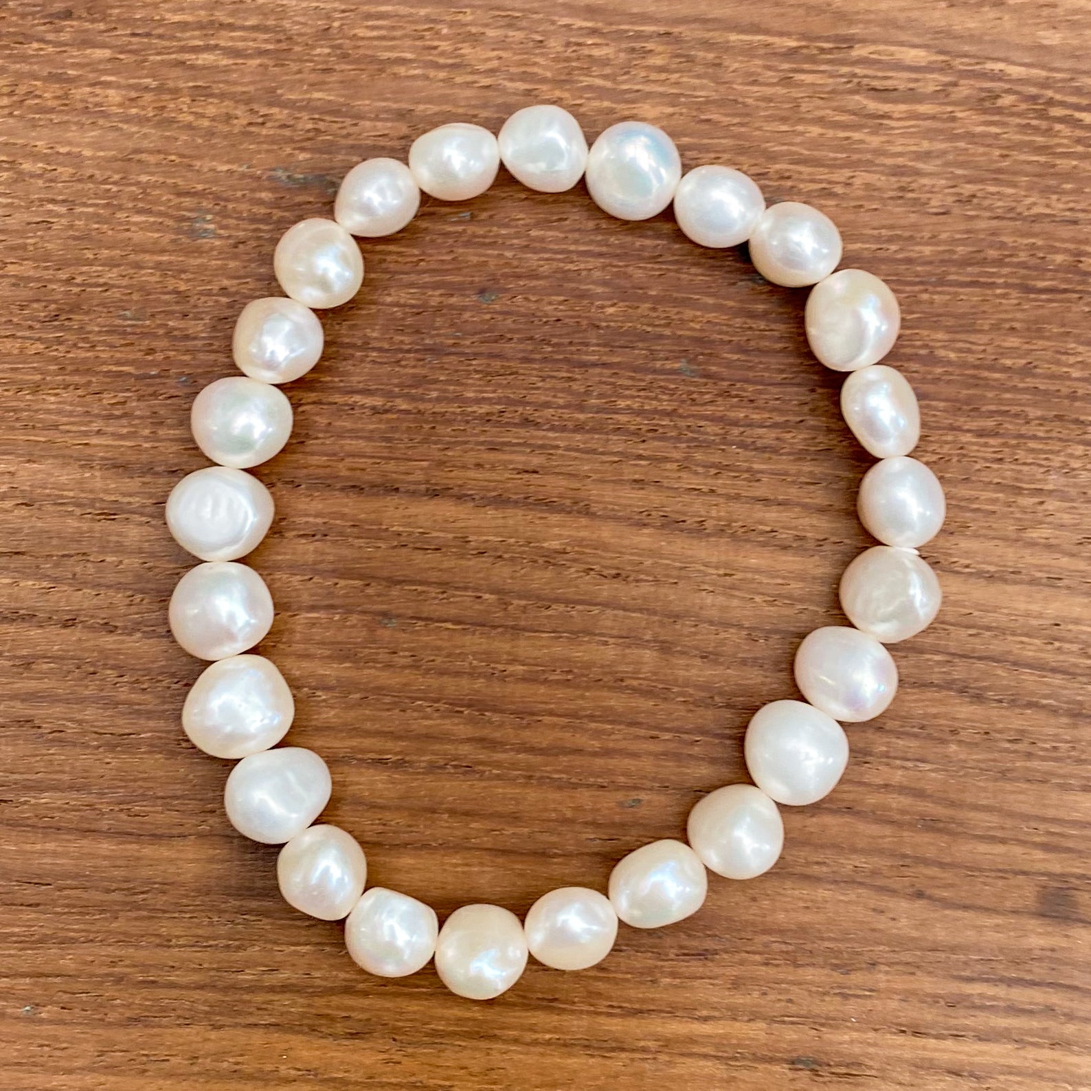 Simple Pearl Bracelet