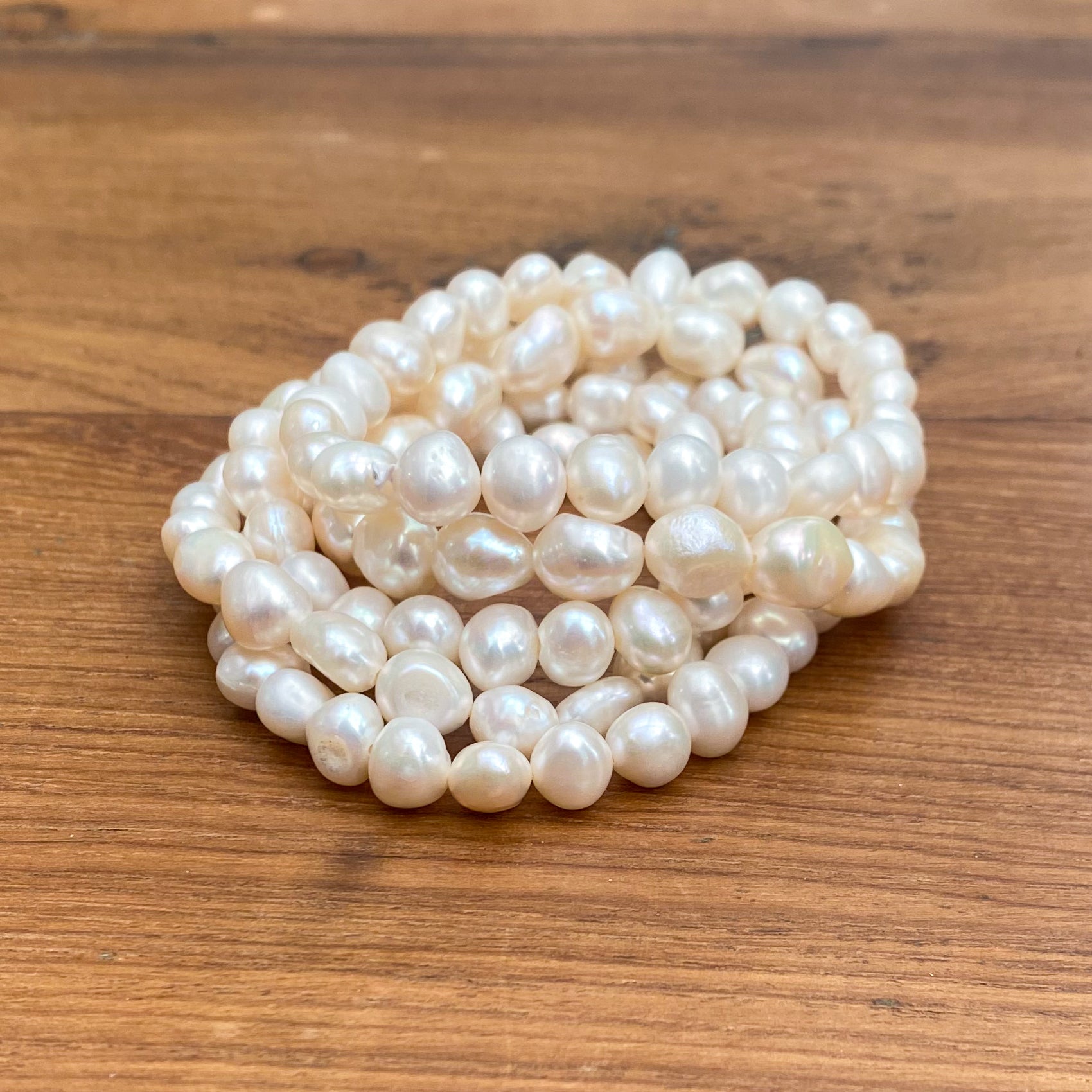 Simple Pearl Bracelet
