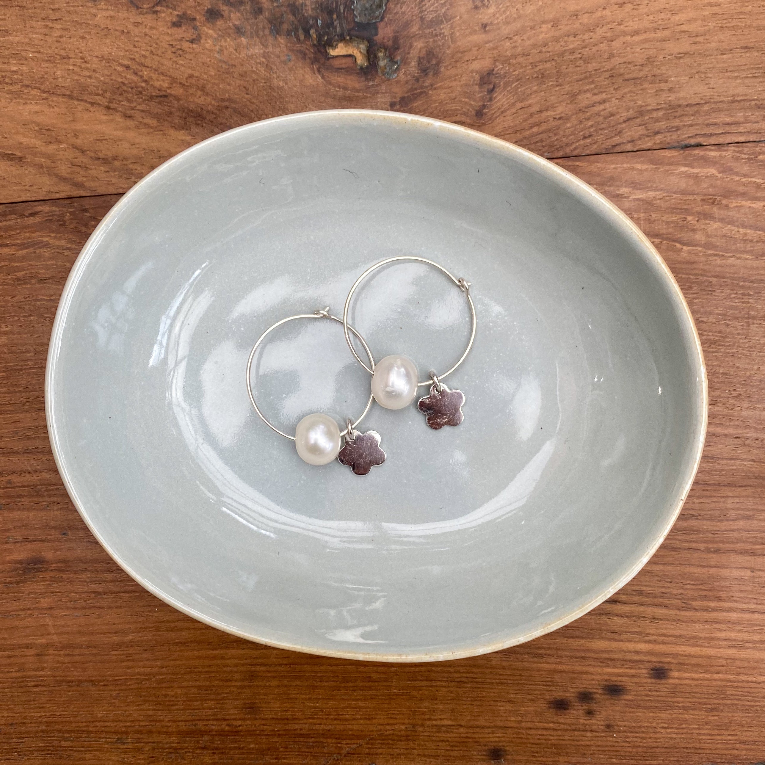 Single Pearl and sterling silver Hoops