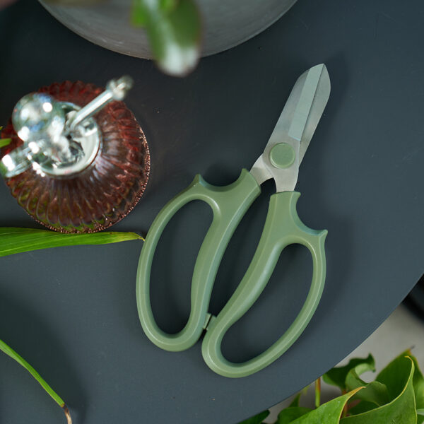 Sprout Flower Scissors Olive